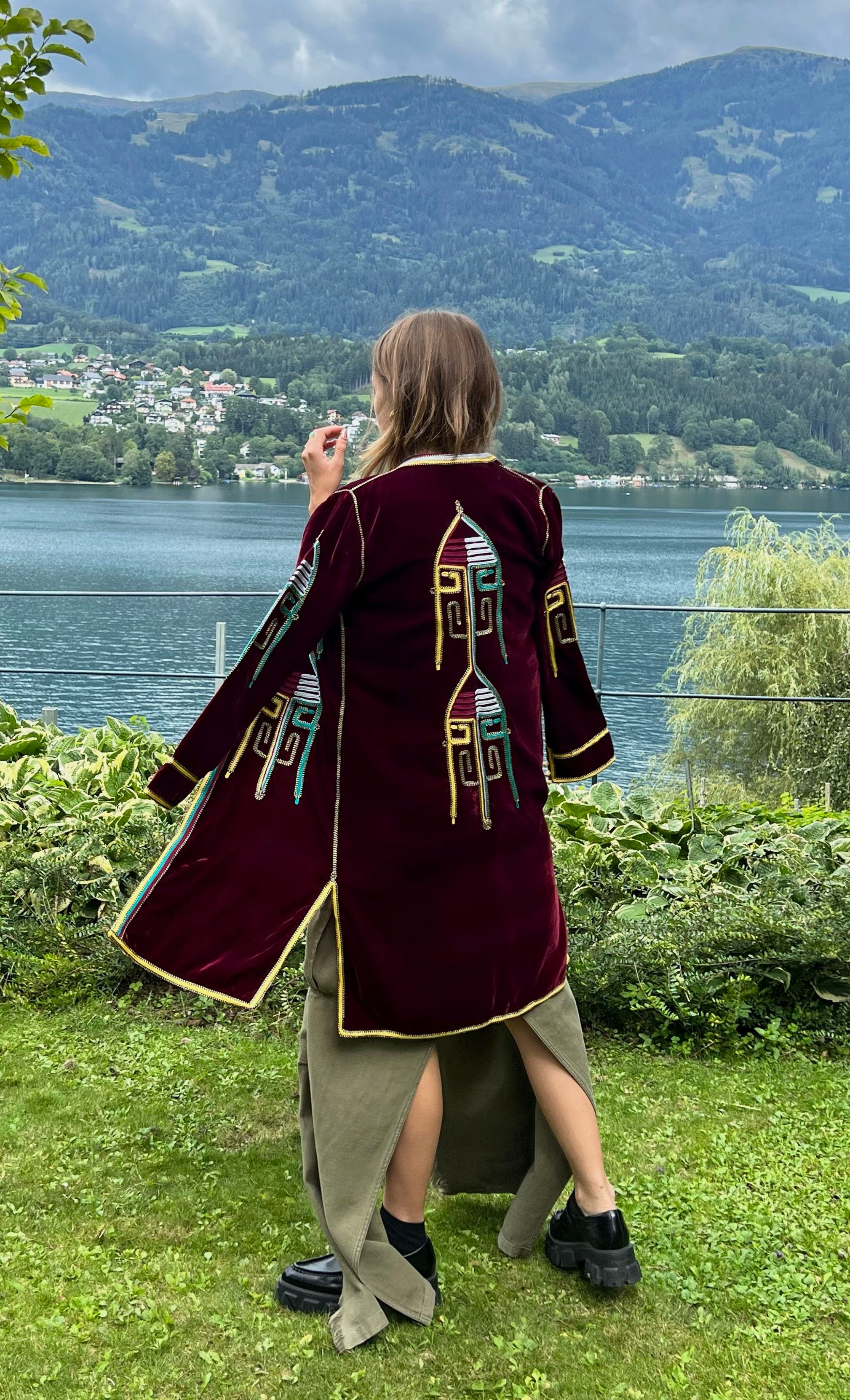 Asilah Velvet Jacket
